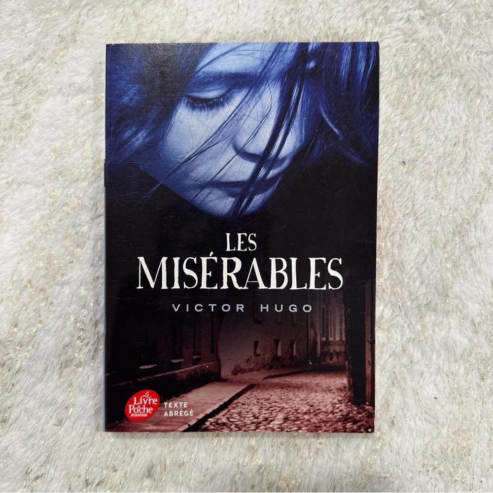 Les misérables book